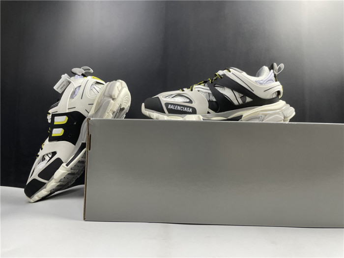 bl tess s. gomma trek low sneakers 042106