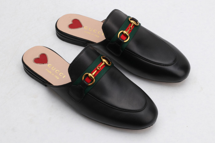 guc loafer