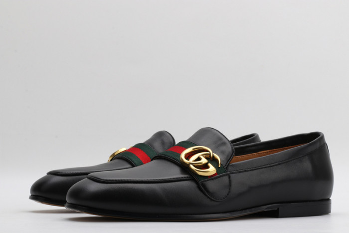 guc loafer