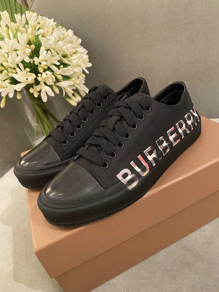 BUBERY SNEAKER