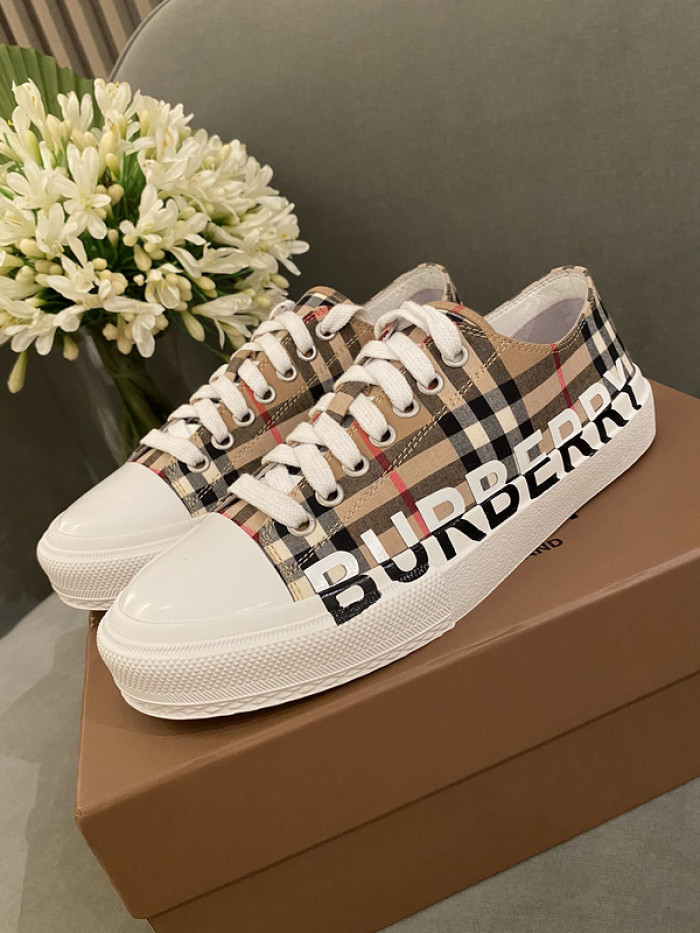 BUBERY SNEAKER