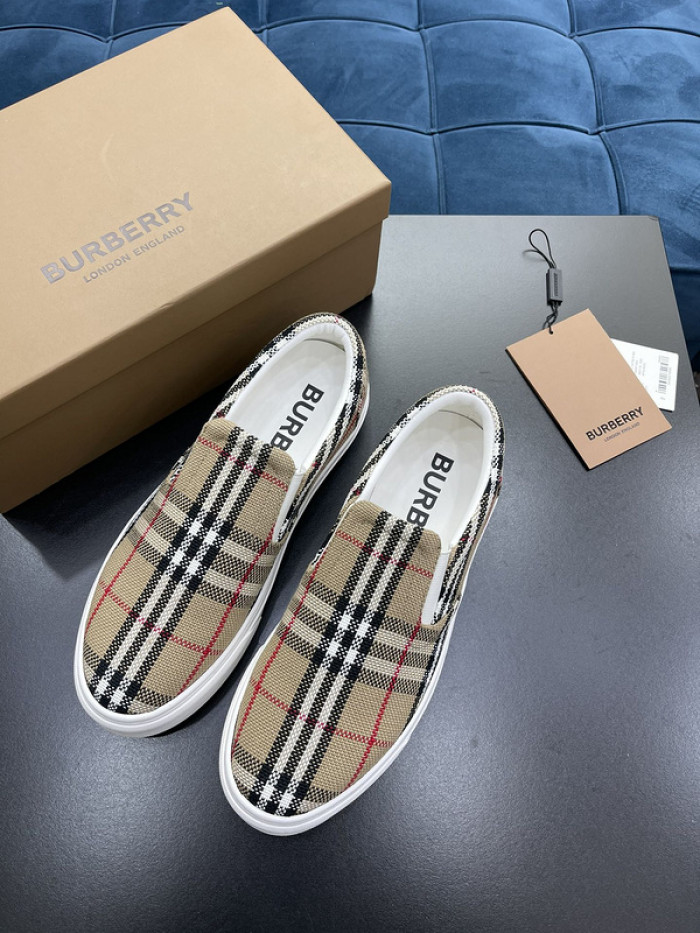 BUBERY SNEAKER