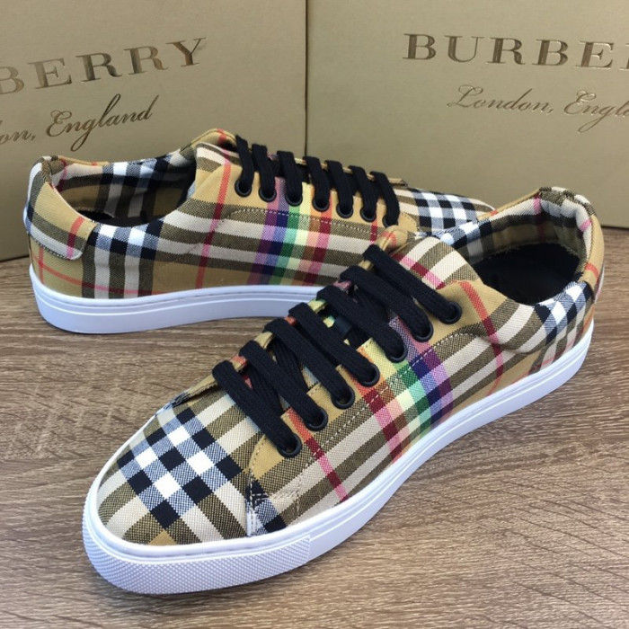 BUBERY SNEAKER