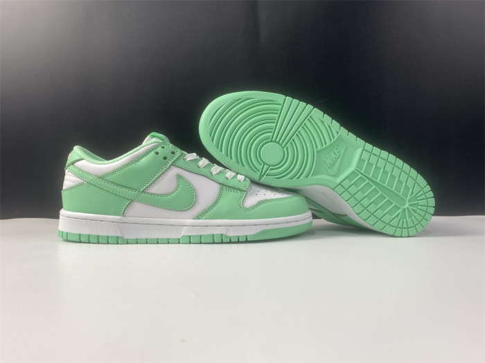 nike dunk low ＂green glow＂dd1503-105