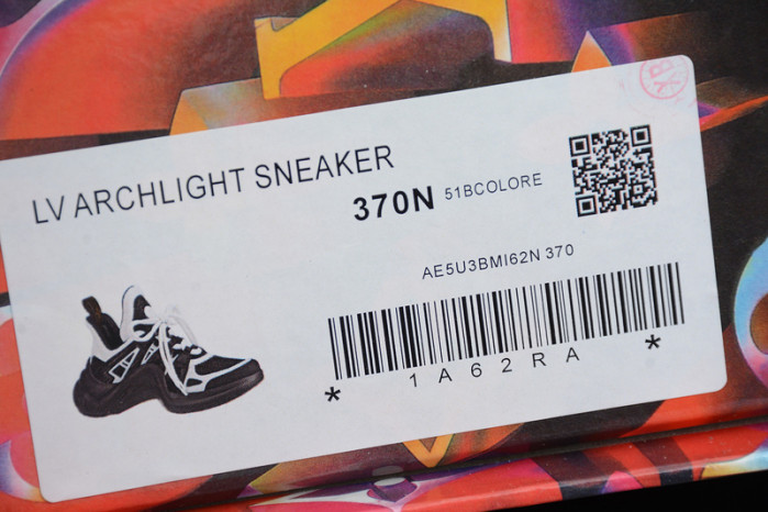 lovt black white sneaker