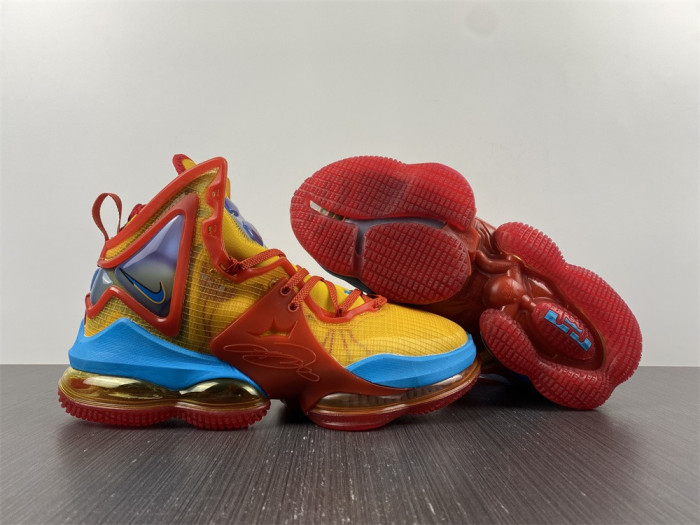 nike lebron 19 tune squad dc9342-800