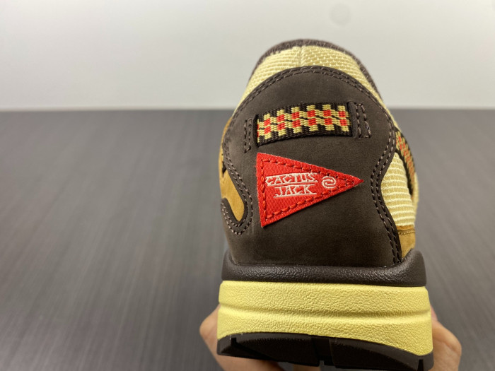 travis scott x nike air max 1 do9392-200