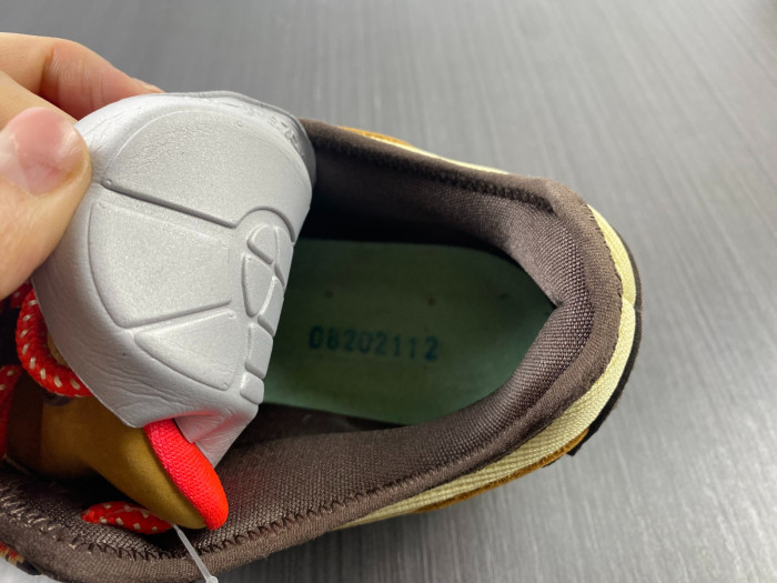 travis scott x nike air max 1 do9392-200