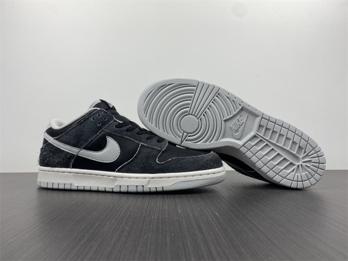 nike dunk low “zebra” dh7913-001