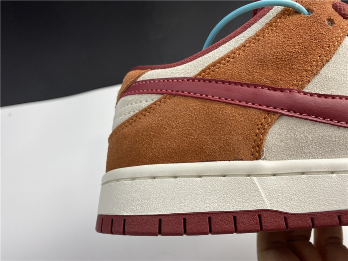 nike sb dunk low pro dark russet cedar bq6817-202