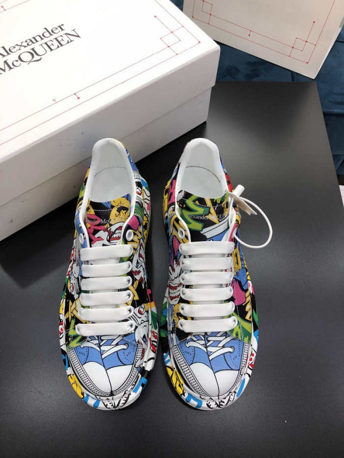 alex mcqu sneakers