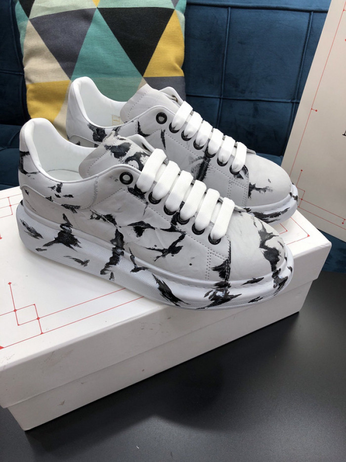 alex mcqu sneakers