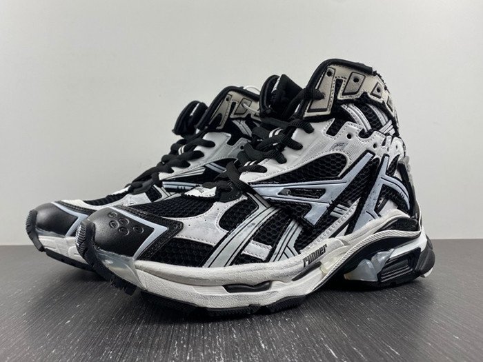 Ba*len*cia*ga runner high sneakers white black white 677403w3rb29010h