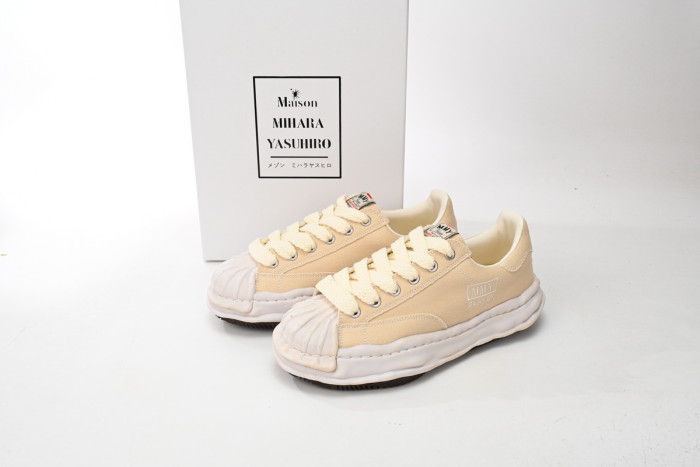 MIHARA YASUHIRO PINK AND WHITE MY4