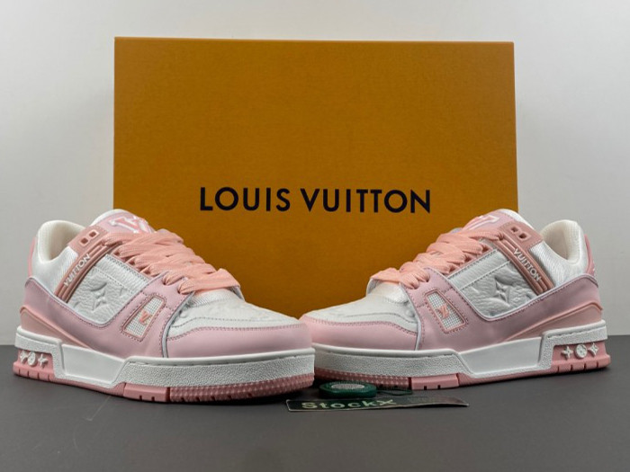 l**is V*t*n trainer pink rose 1aa6vv