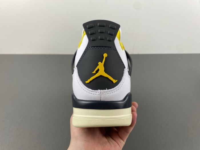 air jordan 4 “vivid sulfur” aq9129-101