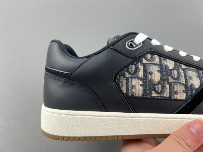 LOW DIOR OBLIQUE GALAXY B27