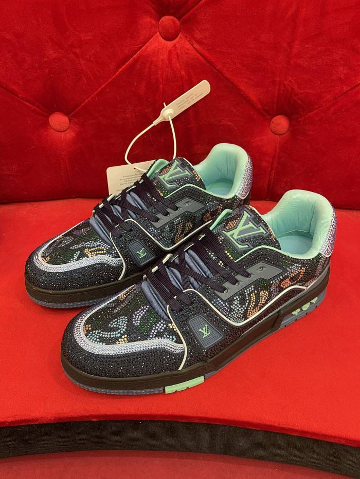 2023l**is V*t*n lv trainer #54 2531