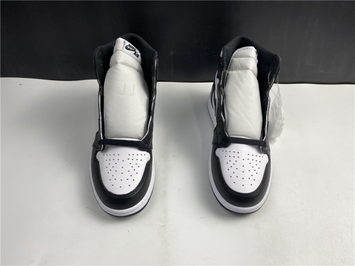 jordan 1 retro black white 555088-010