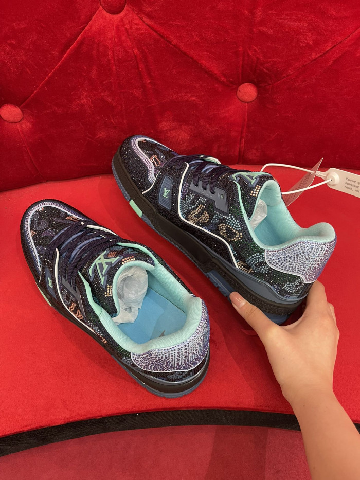 2023l**is V*t*n lv trainer #54 2531