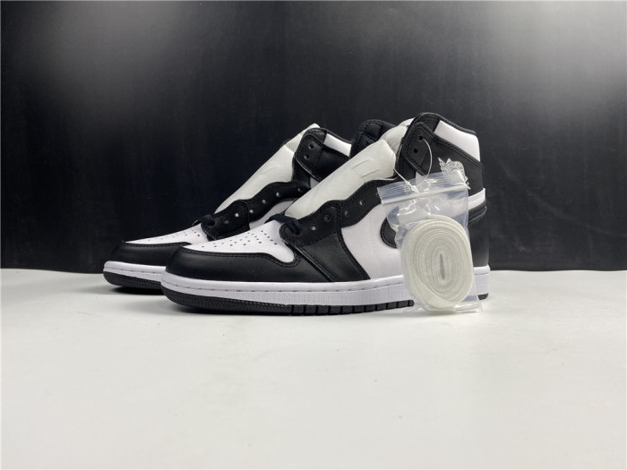 jordan 1 retro black white 555088-010
